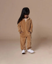 Casaco Plush Unissex MiniMalista | Liso Caramelo - MiniMalista Baby - 0.3, b2b, Baby, black-friday, com-desconto-mm10, Frio, Kids, Menina, Menino, Neutro, tab-medidas-casaco-capuz, tab-tam-casaco-capuz-ziper-bebe, Unissex -bebê-minimalista-estiloso