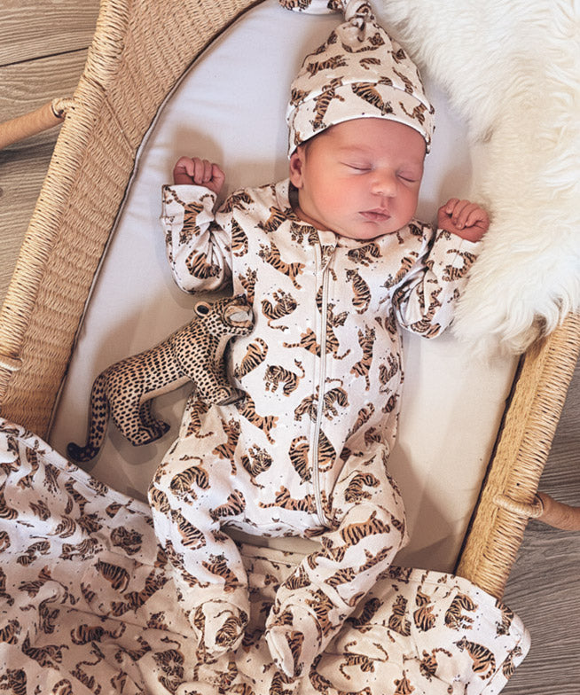 conjunto-saida-de-maternidade-bebe-minimalista-tiger-tigre-bebe-miimalista-baby_9f4e9c8d-059e-4e8b-95a6-6c3e748096d4.jpg