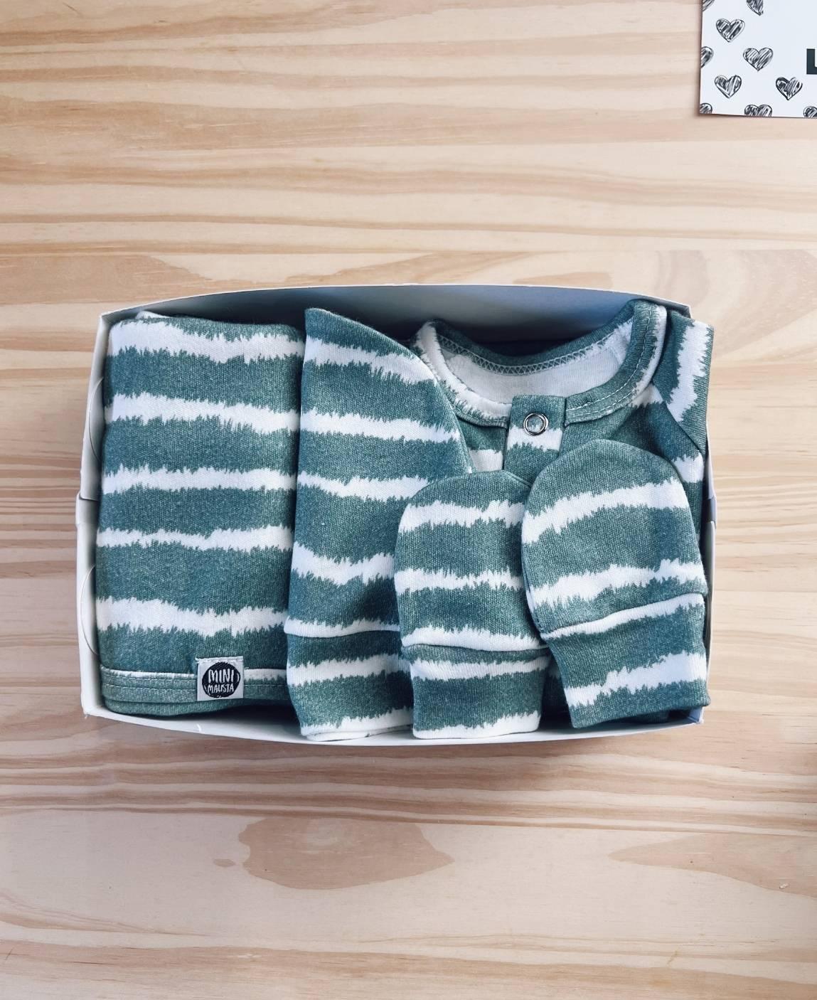 Kit Presente Saída de Maternidade Bebê 4 peças | Tie Dye - Com Caixa Presente