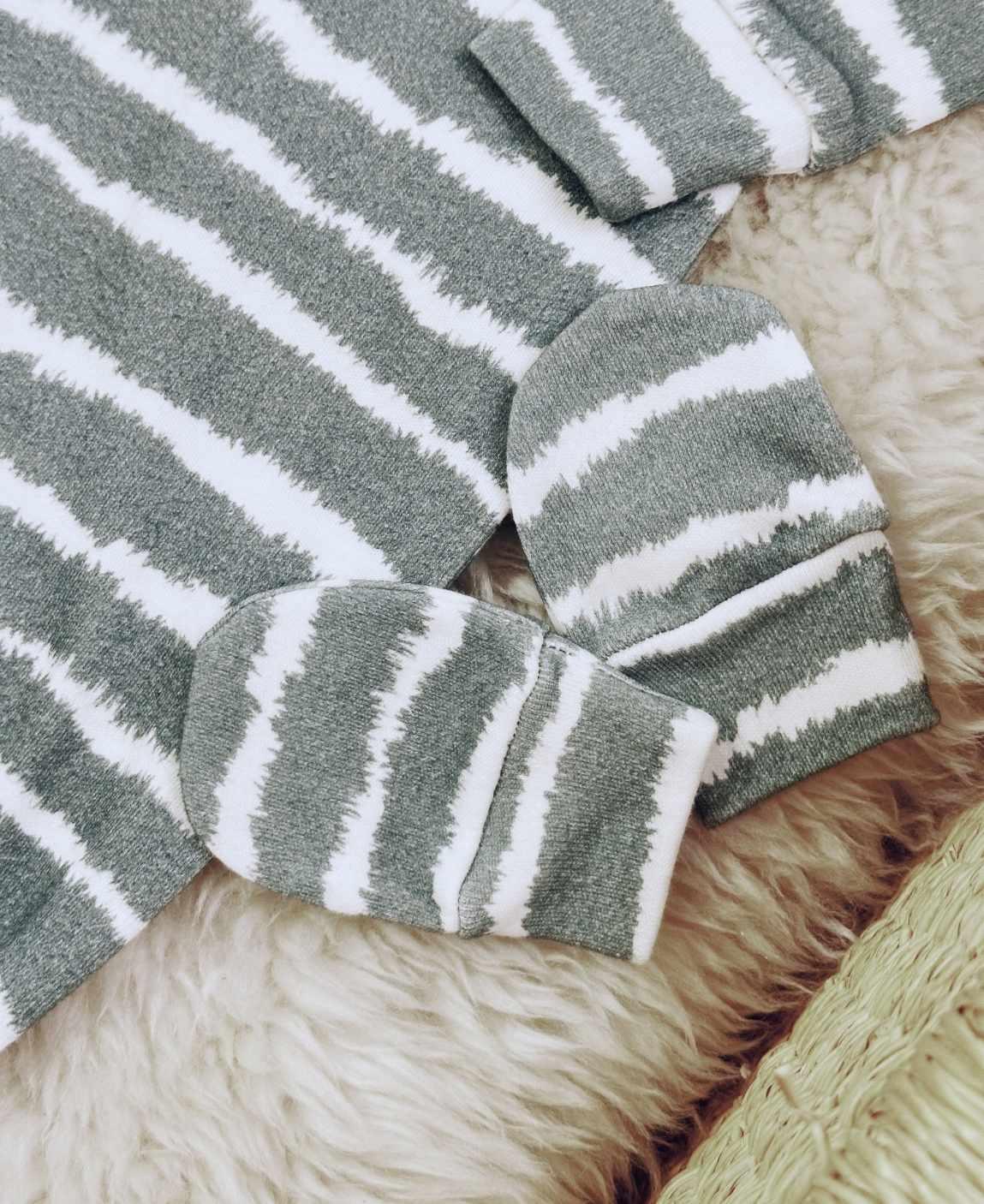 Kit Presente Saída de Maternidade Bebê 4 peças | Tie Dye - Com Caixa Presente