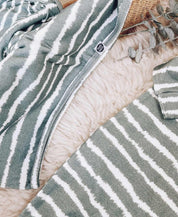 Kit Presente Saída de Maternidade Bebê 4 peças | Tie Dye - Com Caixa Presente