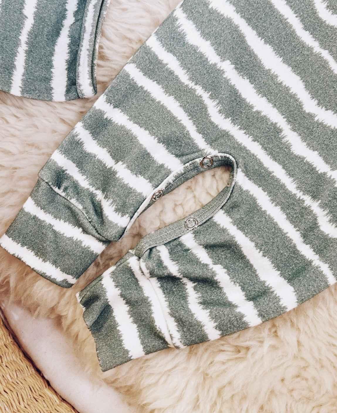 Kit Presente Saída de Maternidade Bebê 4 peças | Tie Dye - Com Caixa Presente