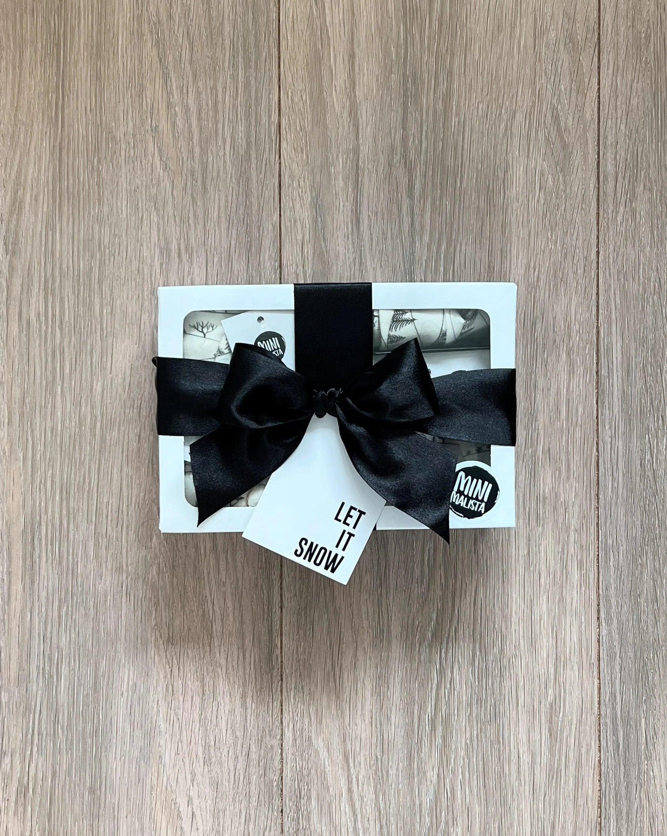 Embalagem de Presente Premium Caixa Branca + Laço Preto + Cartão - MiniMalista Baby - Menina, outlet -bebê-minimalista-estiloso