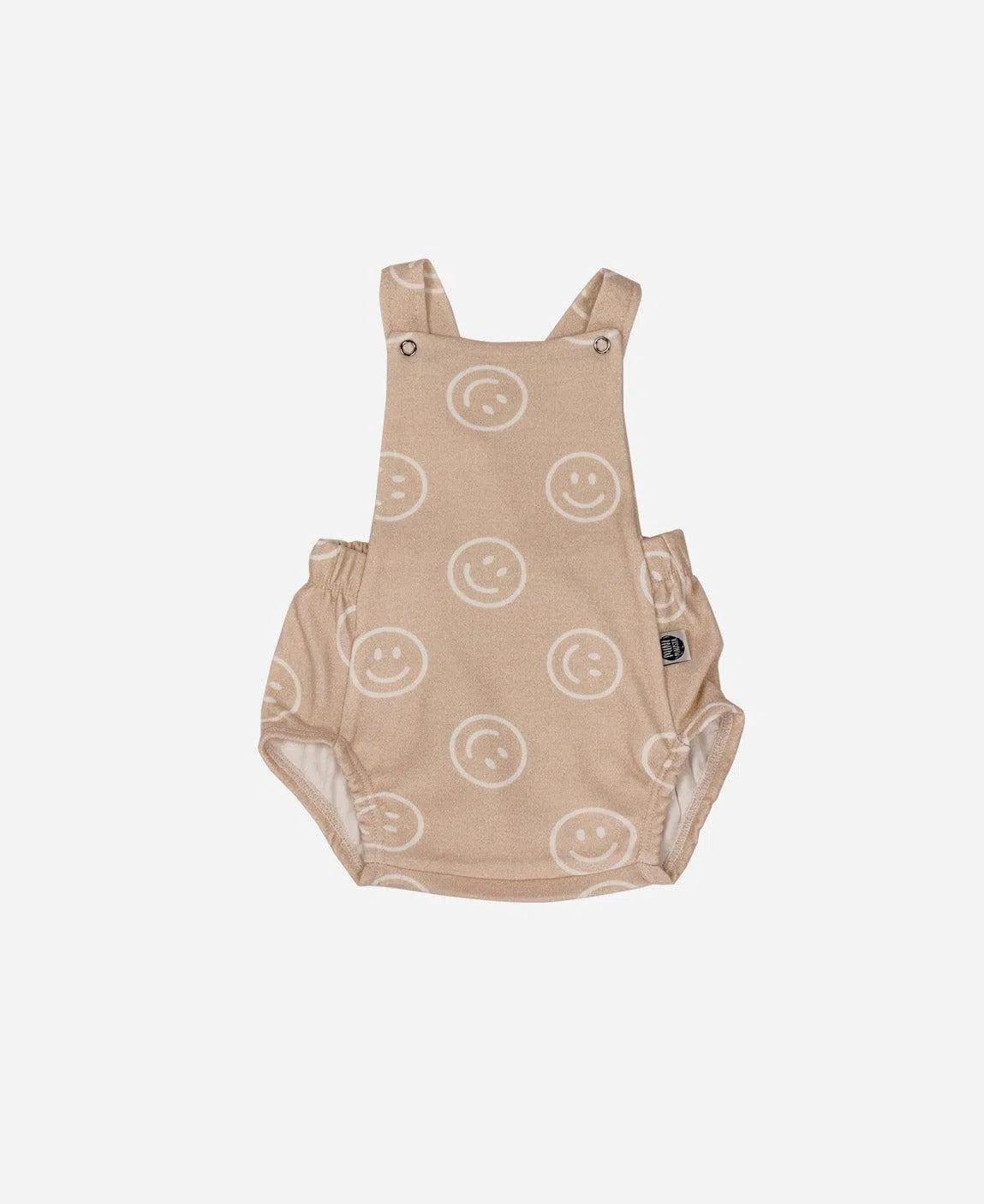 Jardineira de Bebê Unissex | Smiley - MiniMalista Baby - 0.3, b2b, Baby, black-friday, Calor, com-desconto-mm10, Menino, Neutro, SALE-FINAL, tab-tam-jardineiras, ultimas-peças, Unissex, Verão -bebê-minimalista-estiloso