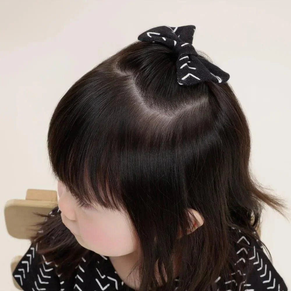 Laço de Cabelo com Clip | Fishbone - MiniMalista Baby - 0.3, 0.4, b2b, Baby, black-friday, Meia Estação, outlet, SALE-FINAL, Winter Sale 40% -bebê-minimalista-estiloso