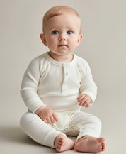 Macacão Bebê Canelado Botões Unissex | Liso Branco Off