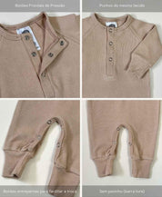 Macacão Bebê Canelado Botões Unissex | Liso Cinnamon