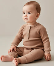 Macacão Bebê Canelado Botões Unissex | Liso Cinnamon