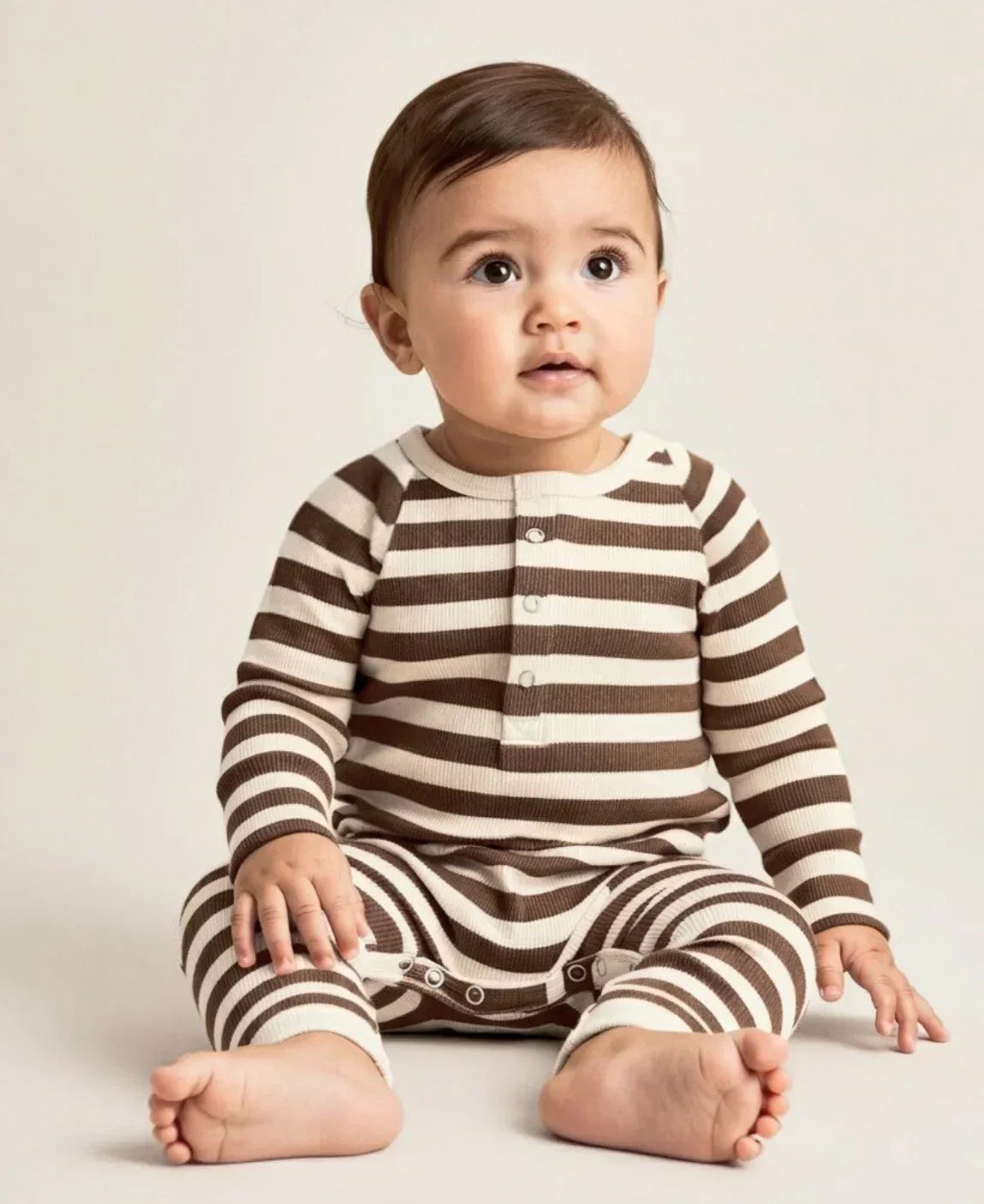 Macacão Bebê Canelado Botões Unissex | Listras Marrom e Branco Off