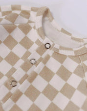 Macacão de Bebê Raglan Botões Unissex | Racer Beige - MiniMalista Baby - 0.3, 2macacoespor199, b2b, Baby, black-friday, com-desconto-mm10, Meia Estação, Menina, Neutro, tab-tam-mac-botões, Unissex -bebê-minimalista-estiloso