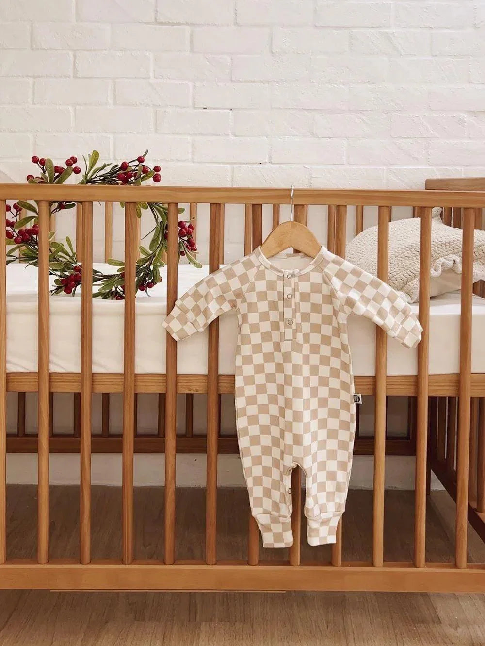 Macacão de Bebê Raglan Botões Unissex | Racer Beige - MiniMalista Baby - 0.3, 2macacoespor199, b2b, Baby, black-friday, com-desconto-mm10, Meia Estação, Menina, Neutro, tab-tam-mac-botões, Unissex -bebê-minimalista-estiloso