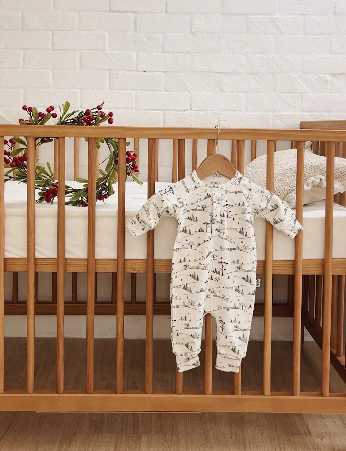 Macacão de Bebê Raglan Botões Unissex | Village - MiniMalista Baby - 0, 2macacoespor199, b2b, Baby, Christmas, com-desconto-mm10, Meia Estação, Menina, Menino, natal, Neutro, tab-tam-mac-botões, Unissex, Xmas -bebê-minimalista-estiloso