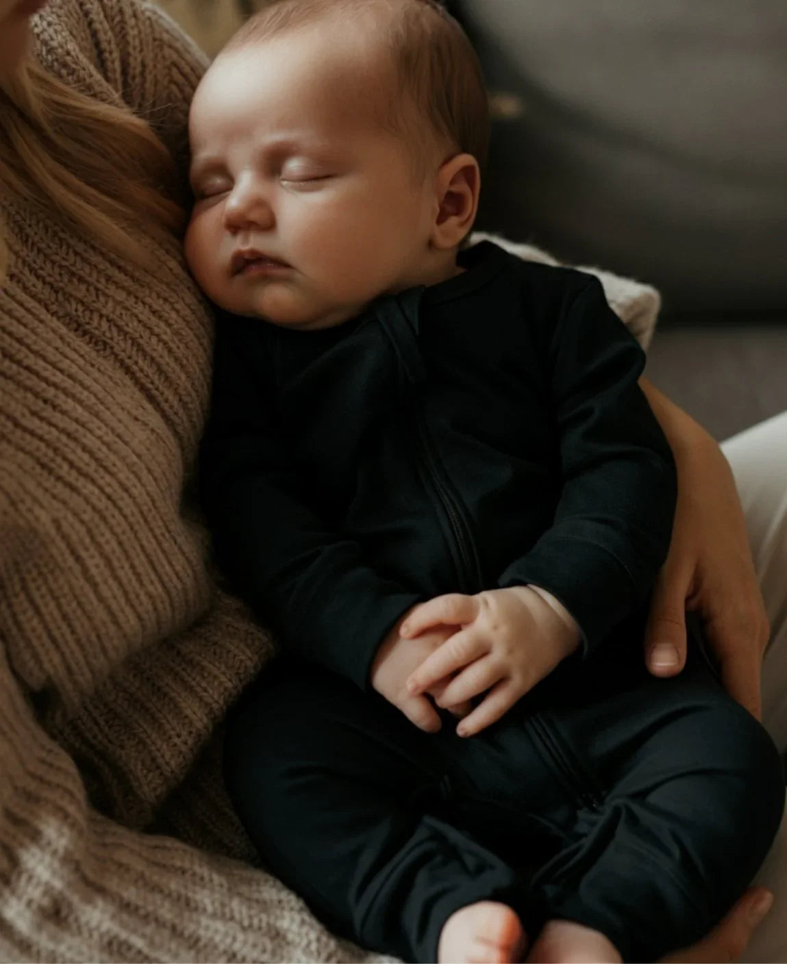 Macacão de Bebê Ziper com opção de Pezinho | Liso Preto