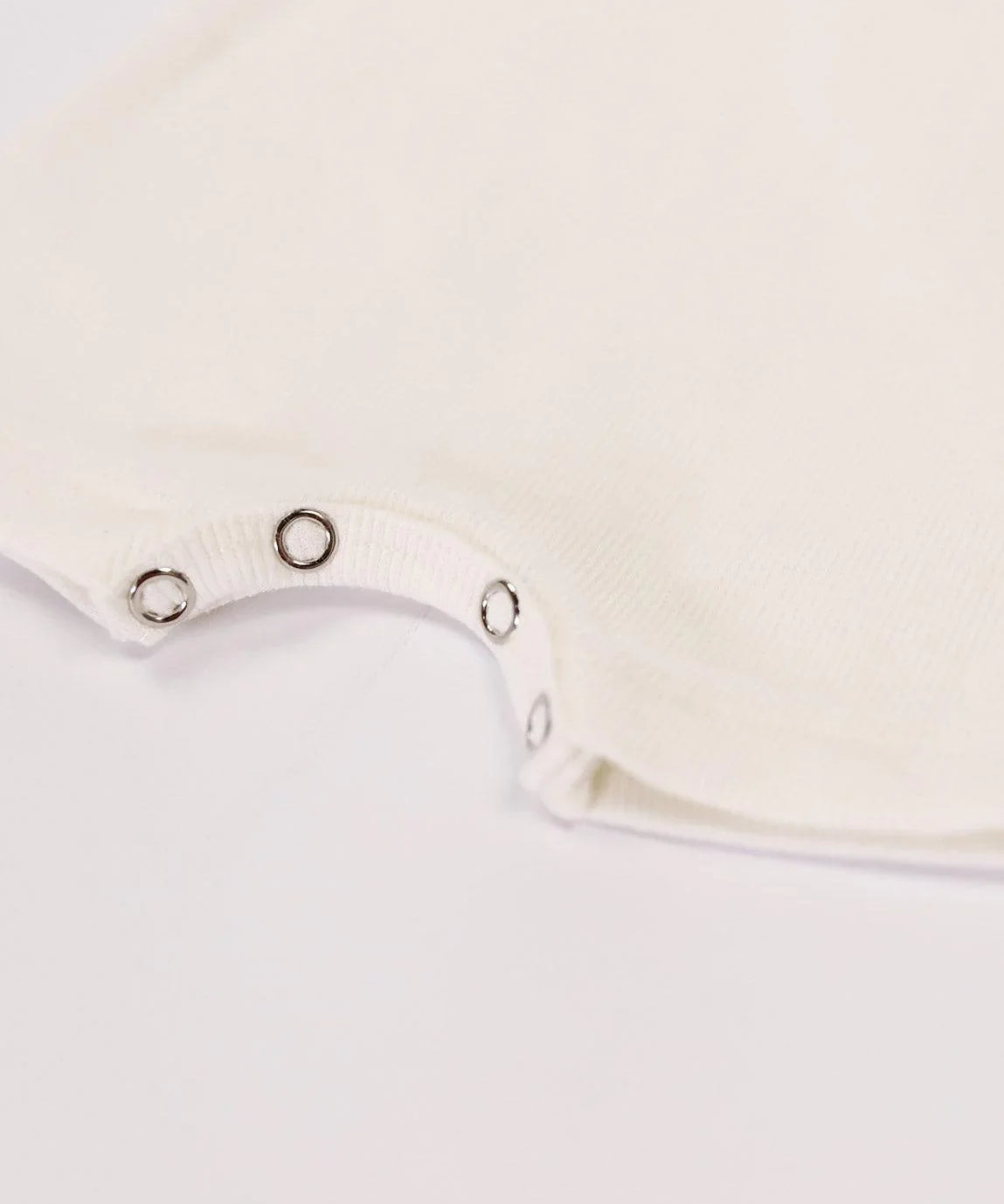 Macaquinho Canelado Manguinha Unissex MiniMalista | Liso Branco Off - MiniMalista Baby - 0.25, 0.3, Ano Novo, anonovo, b2b, Baby, black-friday, Calor, com-desconto-mm10, Menina, Neutro, new, Reveillon, tab-tam-macaquinho-romper, Unissex, Verão -bebê-minimalista-estiloso