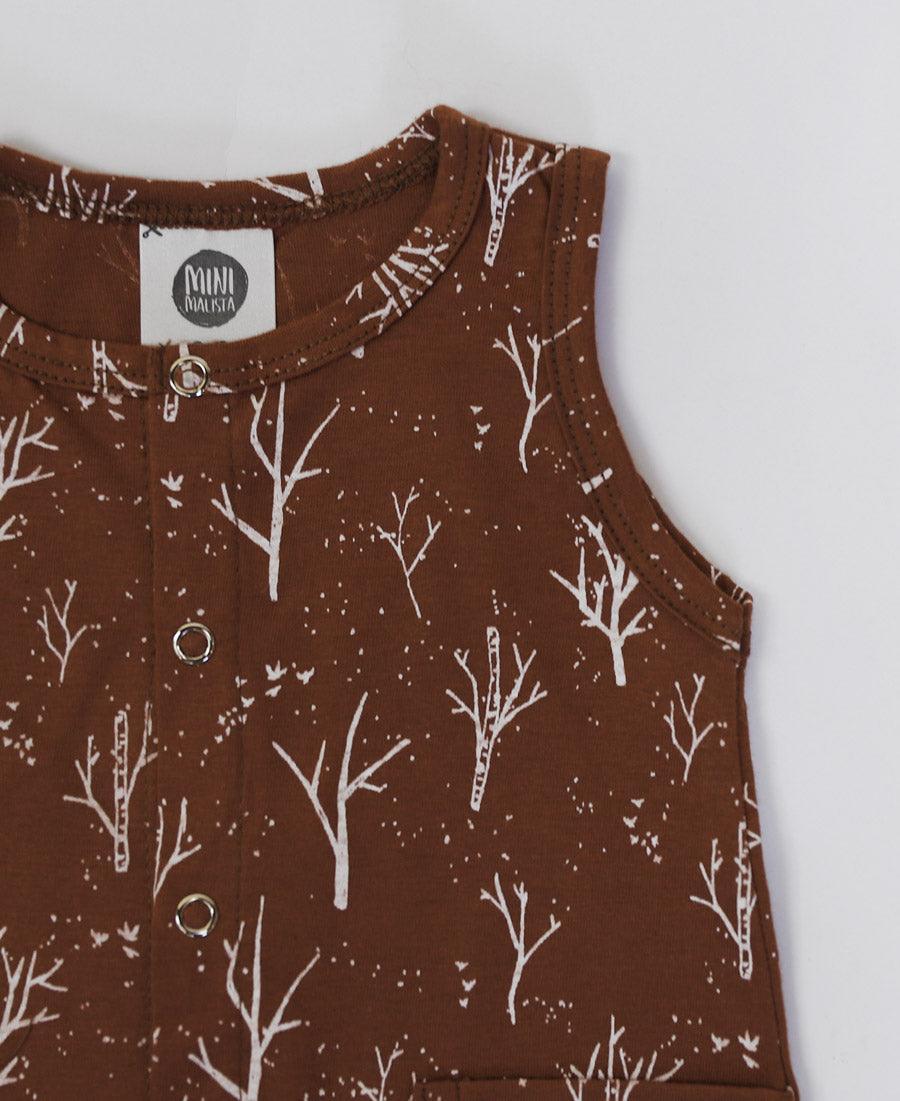 Macaquinho de Verão Botões Regata Unissex | Twig - MiniMalista Baby - 0.3, 0.4, b2b, Baby, black-friday, Calor, com-desconto-mm10, Kids, Marrom, Menino, tab-tam-macaquinho-tank-romper, Tons Terrosos, Verão -bebê-minimalista-estiloso