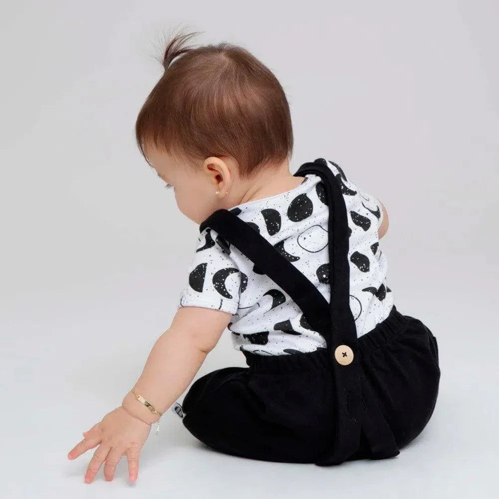 Salopette Infantil Unissex MiniMalista | Liso Preto - MiniMalista Baby - 0.2, 0.3, b2b, black-friday, com-desconto-mm10, Meia Estação, Menino, Neutro, tab-tam-salopette, Unissex -bebê-minimalista-estiloso