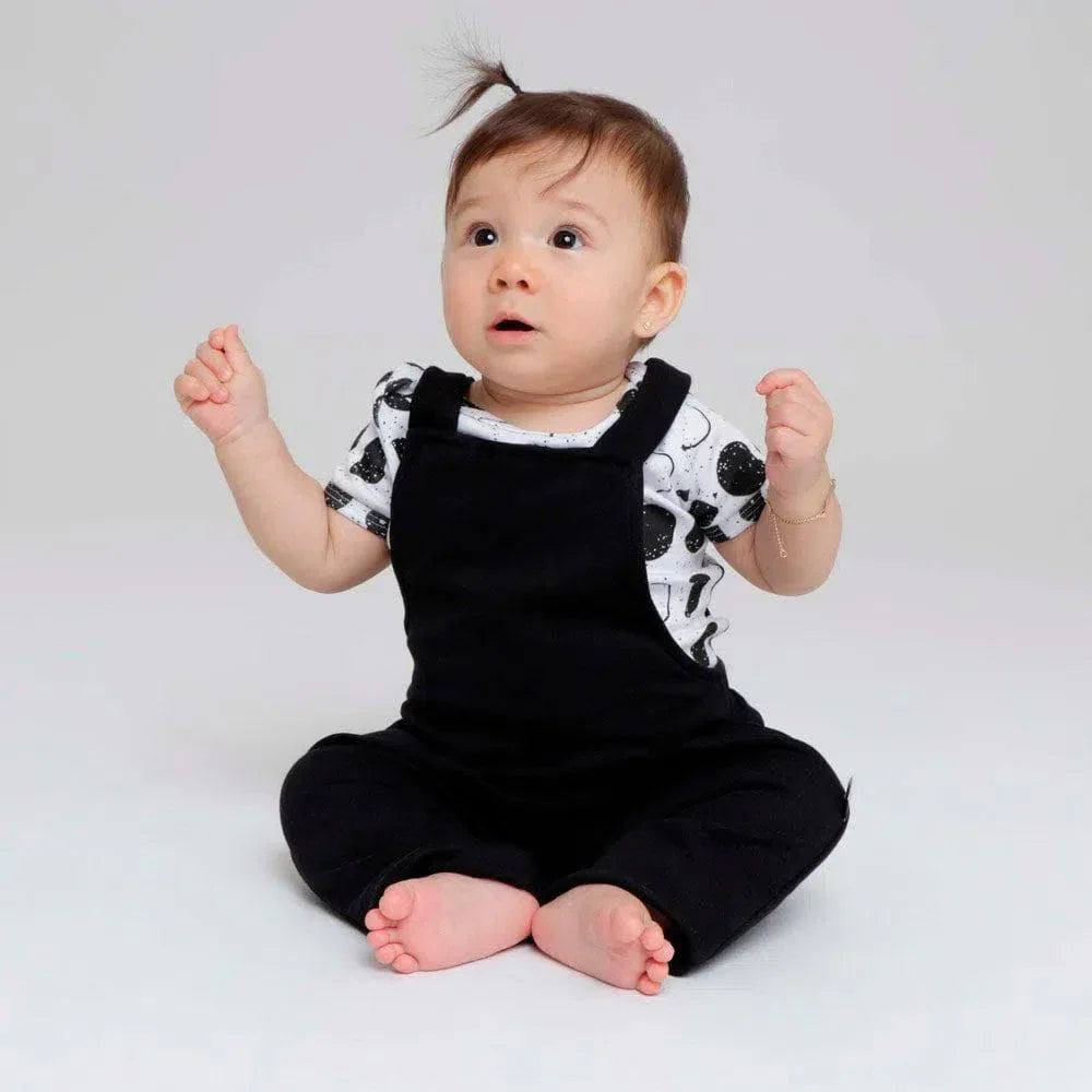 Salopette Infantil Unissex MiniMalista | Liso Preto - MiniMalista Baby - 0.2, 0.3, b2b, black-friday, com-desconto-mm10, Meia Estação, Menino, Neutro, tab-tam-salopette, Unissex -bebê-minimalista-estiloso