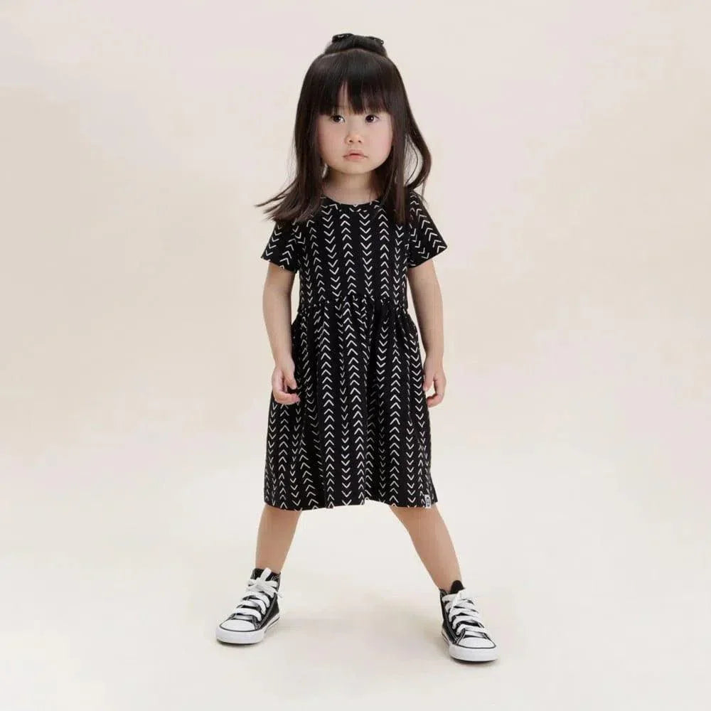 Vestido de Verão Infantil | Fishbone - MiniMalista Baby - 0.3, 0.4, b2b, black-friday, Calor, Kids, Menina, outlet, SALE-FINAL, tab-tam-vestido-manga-curta, Verão -bebê-minimalista-estiloso