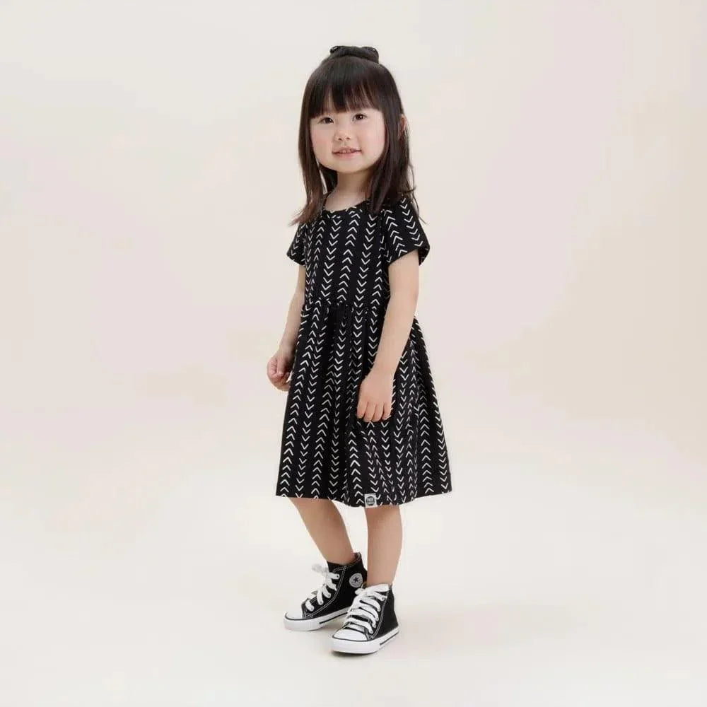 Vestido de Verão Infantil | Fishbone - MiniMalista Baby - 0.3, 0.4, b2b, black-friday, Calor, Kids, Menina, outlet, SALE-FINAL, tab-tam-vestido-manga-curta, Verão -bebê-minimalista-estiloso