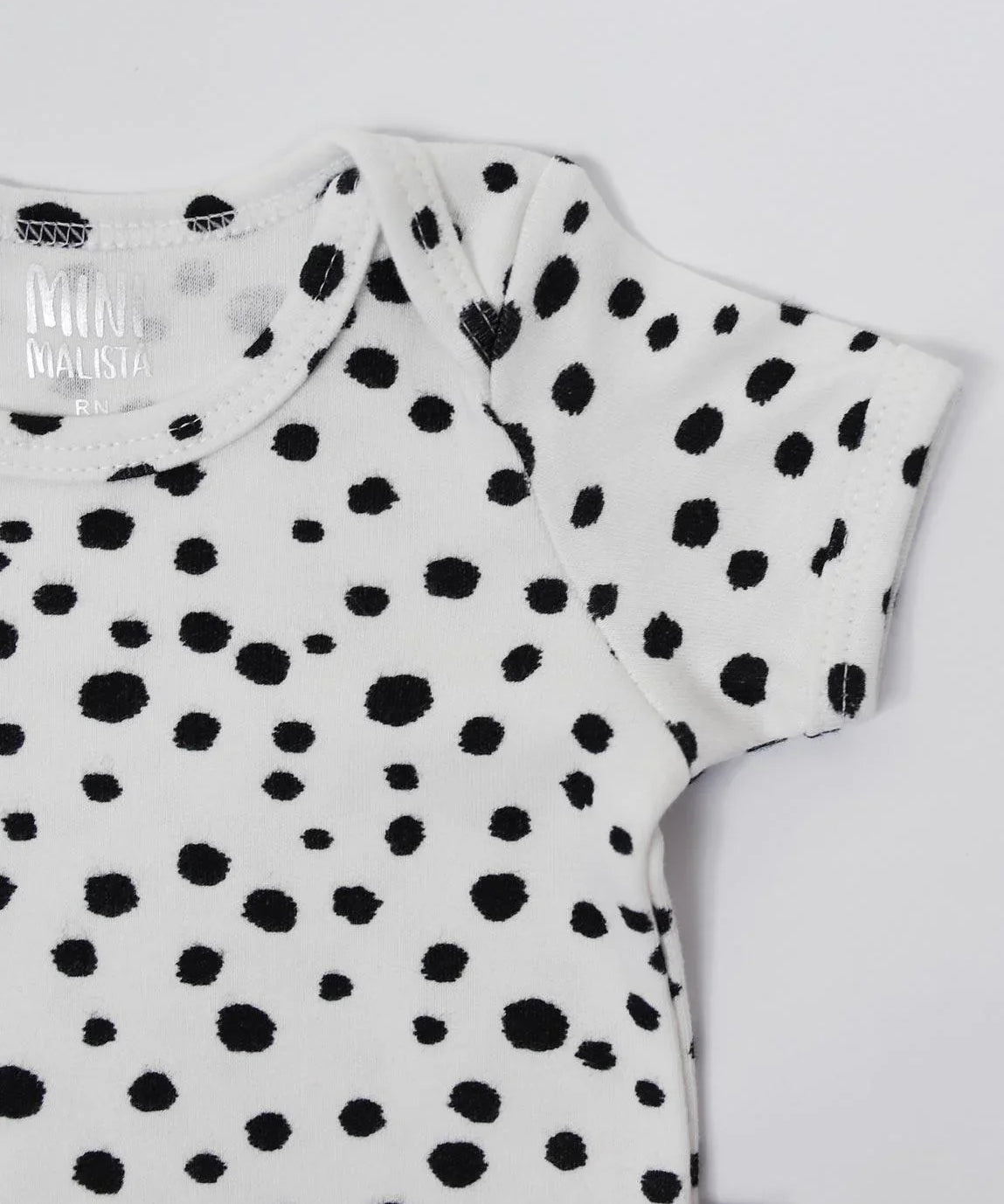 Body de Bebê Manga Curta Unissex | Snow Leopard - MiniMalista Baby - 0.3, Ano Novo, b2b, Baby, black-friday, com-desconto-mm10, Meia Estação, Menina, Reveillon, tab-tam-body-curto -bebê-minimalista-estiloso